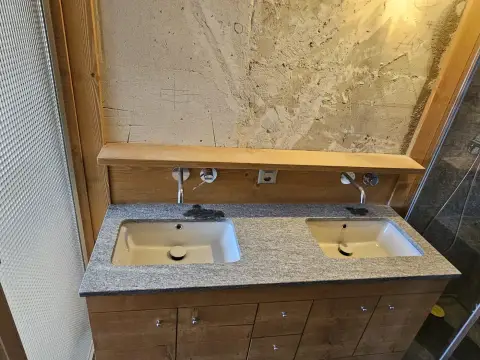 Double vasque en granit